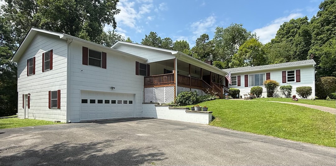Lead-Based Paint Restoration and Exterior Repainting